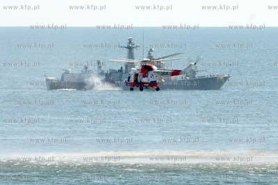 Cwiczenia przed pokazem sil Marynarki Wojennej na zakonczenie...