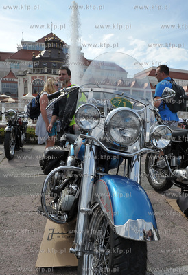Sopot. Skwer Kuracyjny. Zlot zabytkowych motocykli....