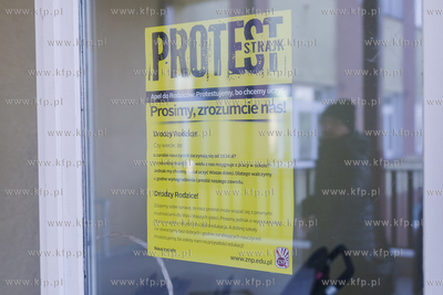 Komitet strajkowy w Zeszpole Szkół nr 1 w Pelplinie...