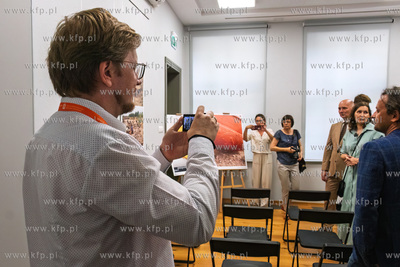 Prezentacja wyników badań archeologicznych na terenie...