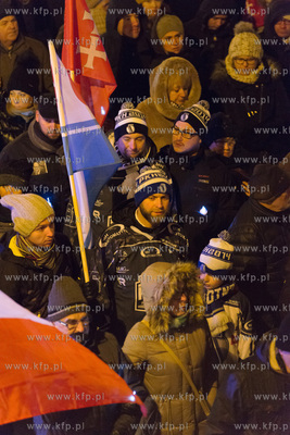 Gdańsk. Przemarsz konduktu żałobnego z trumną zamordowanego...