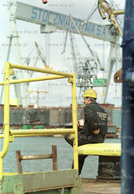 Stocznia Gdynia.26.06.2002fot. Wojtek Jakubowski...