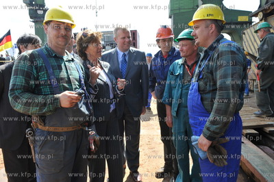 Stocznia Gdansk. Wodowanie jednostki COMBIDOCK IV....