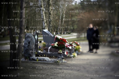 Gdańsk. Cmentarz Srebrzysko. Znajomi i przyjaciele...