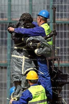 Gdansk. Dlugi Targ. Powrot posągu rzymskiego boga...