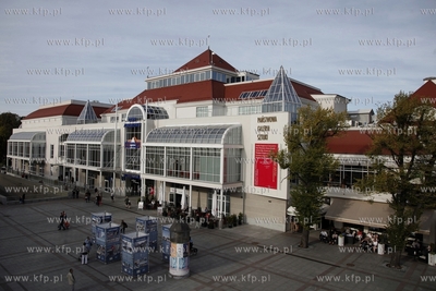 Sopot. Festiwal Artloop. Kwatera glowna festiwalu instalacja...