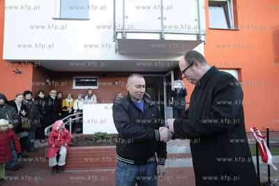 Uroczystosc przekazania kluczy nowym mieszkancom kamienic...