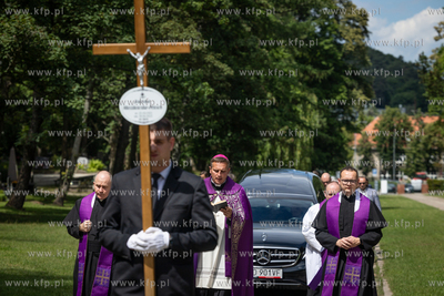 Cmentarz Srebrzysko. Pogrzeb profesor Joanny Muszkowskiej-Penson.
07.07.2023
fot....