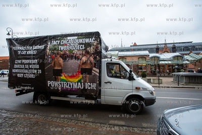 Furgonetka Fundacji Pro pojawiła się na ulicach Gdańska....