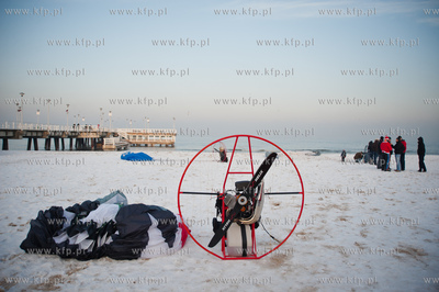 Gdansk. Plaza w Brzeznie. Akcja swiateczna pt. Mikolaje...