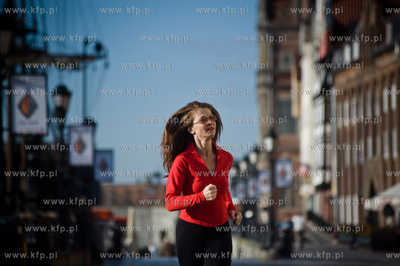 Gdansk. Dlugie Pobrzeze. Aktorka z Gdanska, mieszkajaca...