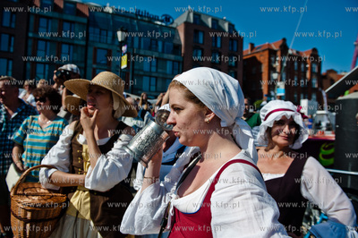 Gdansk. Rybackie Pobrzeze. Baltic Sail. Inscenizacja...