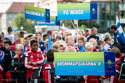 Gdansk. Ul. Dluga. Parad zawodnikow uczestniczacych...