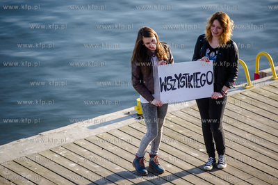 Sloneczne, bardzo cieple, niemal wiosenne, niedzielne...