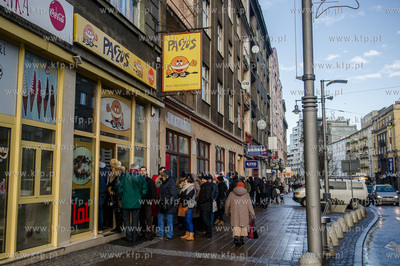 Tlusty czwartek w gdynskim Paczusiu - najbardziej obleganym...