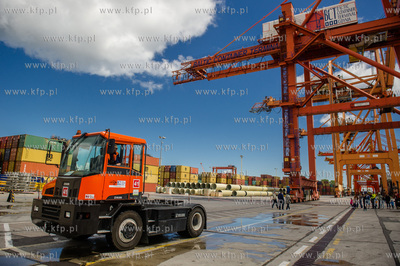 Dzien otwarty Baltyckiego Terminala Kontenerowego w...