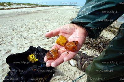 Piotr Grochala z Ustki zajmuje sie zawodowo polawianiem...