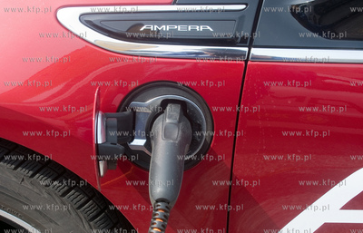 Gdynia. Skwer Kosciuszki. Prezentacja samochodu nowej...