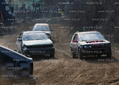 Zawory Wrak Race rozgrywane w Kolibki Adventure Park....