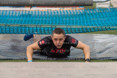 Zawodu biegu z przeszkodami OSCR 100 na molo w Sopocie....