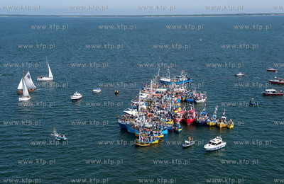 Morska Pielgrzymka Rybakow w Pucku na odpust Sw Piotra...
