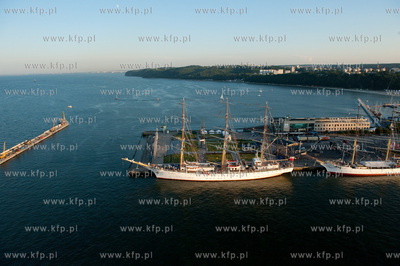 Tall Ships' Races 2009 w Gdyni z lotu ptaka. Zlot Wielkich...