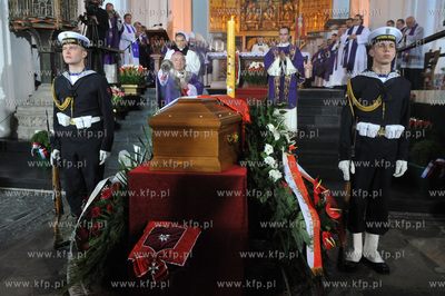 Bazylika Mariacka w Gdansku. Uroczystosci pogrzebowe...