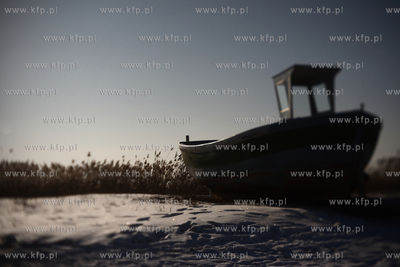 Katy Rybackie. Zamarzniety Zalew Wislany.
24.01.2010
fot....