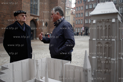 Gdansk. Prezentacja projektu makiety Bazyliki Mariackiej...