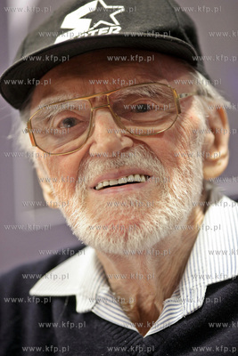 Gdansk. Biblioteka Manhattan. na spotkanie z Franciszkiem...