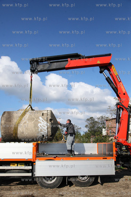 Poniemiecki, jednoosobowy bunkier typu Ein-Mann zniknal...