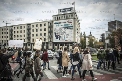 Gdańsk. Sprzeciw wobec kontrowersyjnego wyroku Trybunału...
