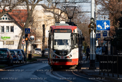 Nowy Port. Tramwaj, linia 10, ul. Władysława IV....