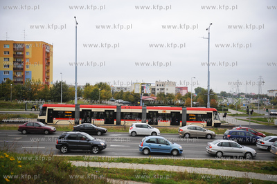 Gdansk. Chelm. Tramwaj ZKM Pesa Swing im Jana Hewelisza
10.10.2011
fot....