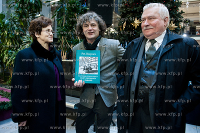 Gdansk. Centrum Handlowe Manhattan. Premiera i promocja...