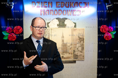 Gdansk. Zespol Ksztalcenia Podstawowego i Gimnazjalnego...