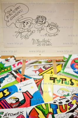 Gdansk. Biblioteka Manhattan w CH Manhattan. Kolekcja...