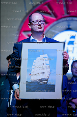 Gdansk. Targ Rybny. Baltic Sail Gdansk 2013. Szantowy...