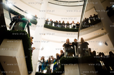 Gdansk. Galeria Baltycka. Spotkanie z Dawidem Kwiatkowskim.
28.11.2013
fot....