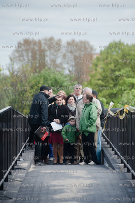 Gdansk. Pierwszy spacer Gdanszczan po Murze Teatru...