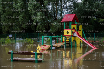 Gdańsk. Skutki silnych opadow, które przeszły nad...