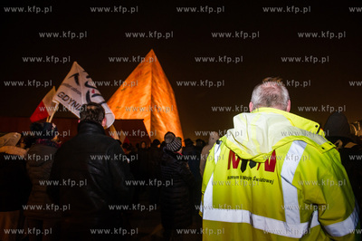 Gdańsk. Pikieta zorganizowana przez Komitet Obrony...