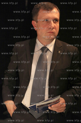 Teatr Atelier w Sopocie. Debata kandydatow na urzad...