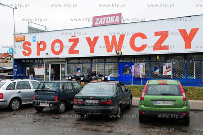 Gdynia. Ostatni dzien funkcjonowania niektorych sklepow...