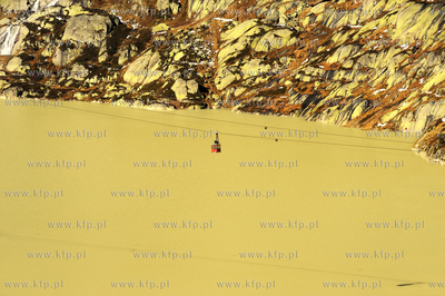 Szwajcaria, Grimselsee, Berno. Jesienne Alpy w okolicy...