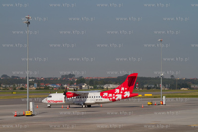 Lotnisko im Lecha Walesty w Gdansku Rebiechowie. Na...