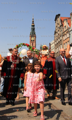 Otwarice 752 Jarmarku sw. Dominka w Gdansku. Na zdjeciu...