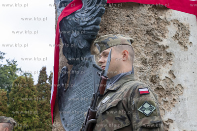 Odsłonięcie pomnika upamiętniającego zbrodnię...
