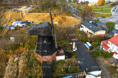 Zabytkowy, XIX-wieczny wiatrak typu Holeder połozony...