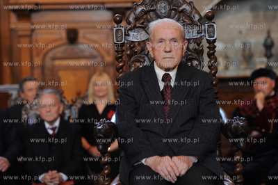 Gdansk, Dwor Artusa. Po raz kolejny wreczono medale...